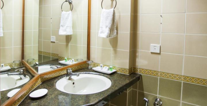 Comfort Inn President Near Ahmedabad Junction Station Ngoại thất bức ảnh