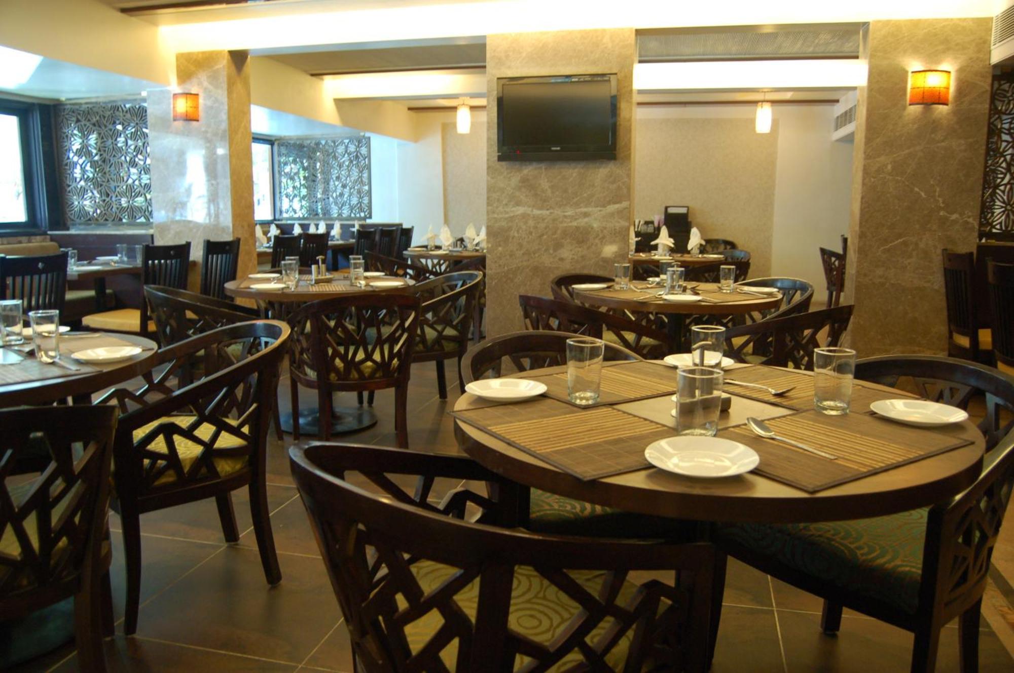 Comfort Inn President Near Ahmedabad Junction Station Ngoại thất bức ảnh