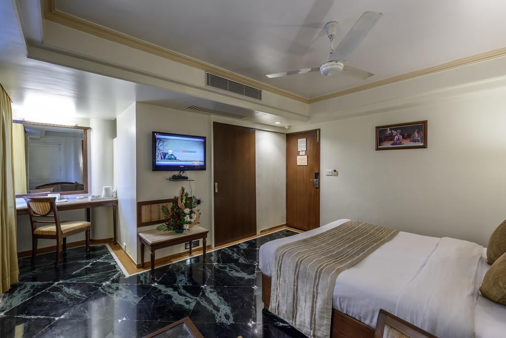 Comfort Inn President Near Ahmedabad Junction Station Ngoại thất bức ảnh