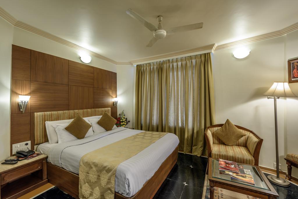 Comfort Inn President Near Ahmedabad Junction Station Ngoại thất bức ảnh