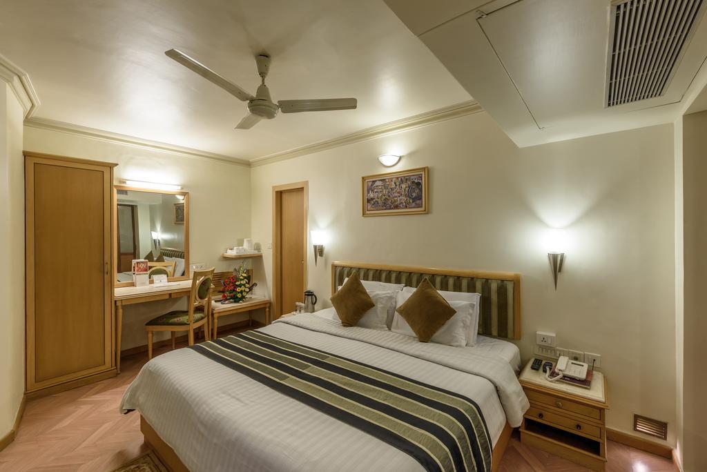 Comfort Inn President Near Ahmedabad Junction Station Ngoại thất bức ảnh