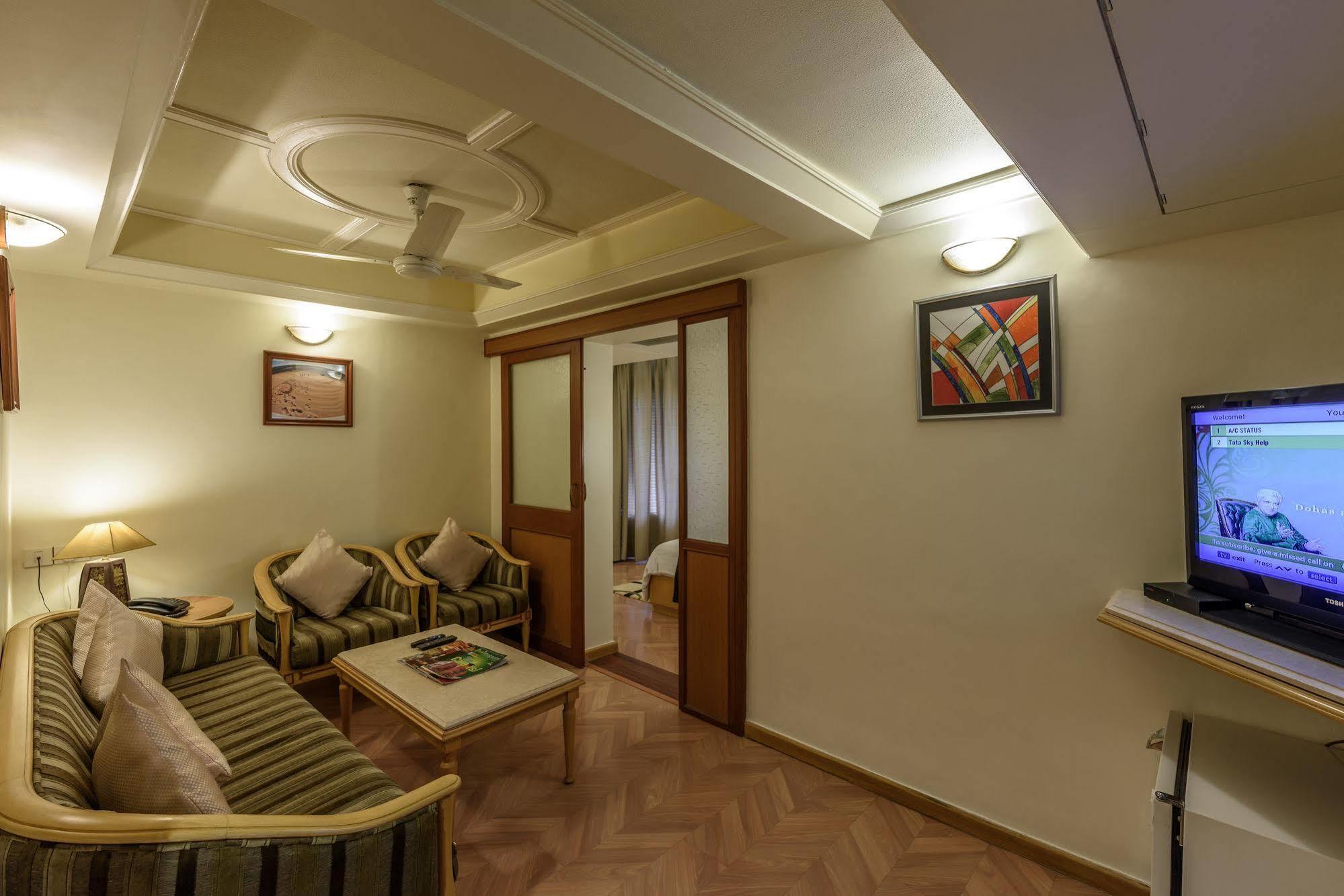 Comfort Inn President Near Ahmedabad Junction Station Ngoại thất bức ảnh