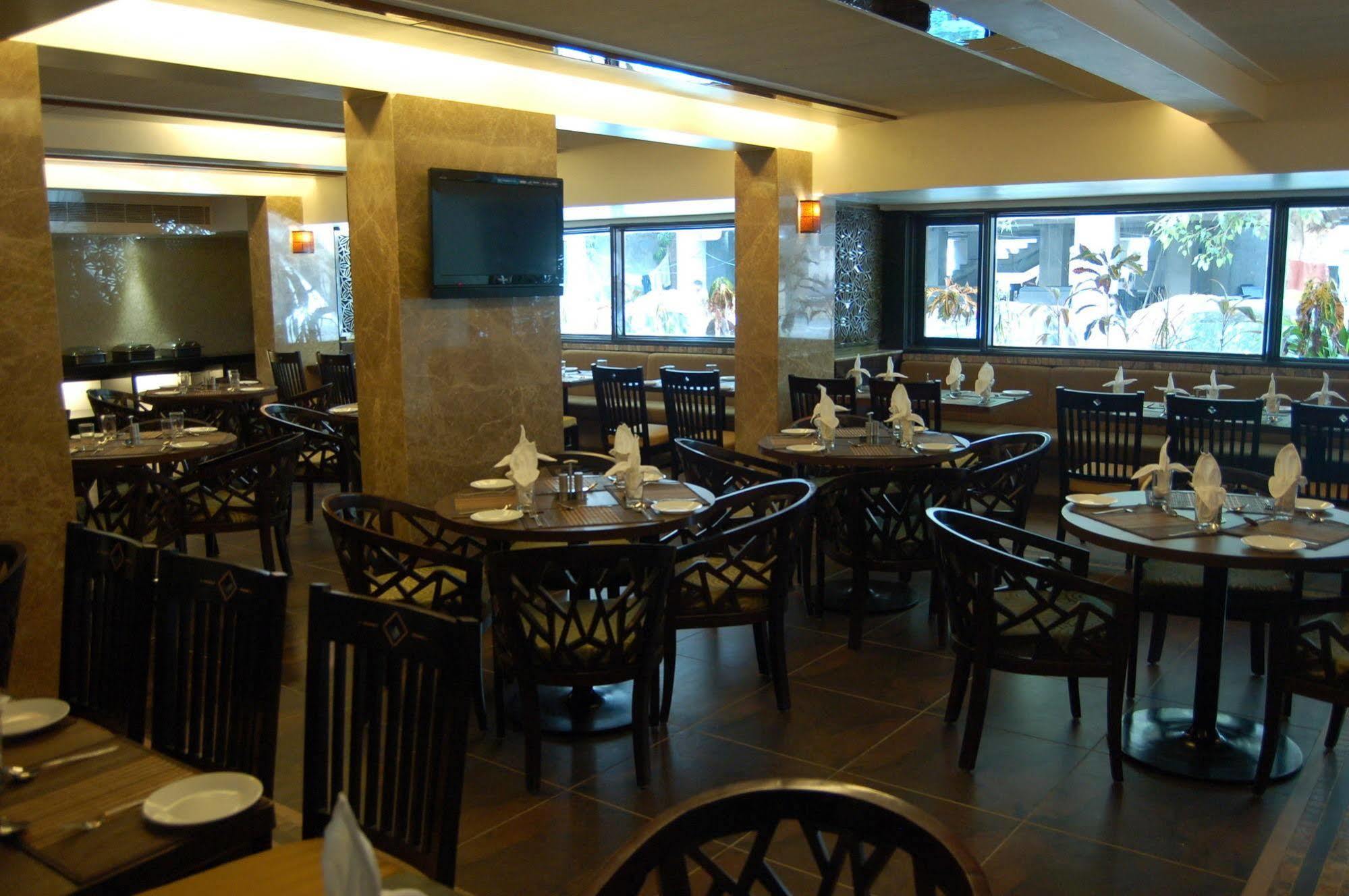 Comfort Inn President Near Ahmedabad Junction Station Ngoại thất bức ảnh