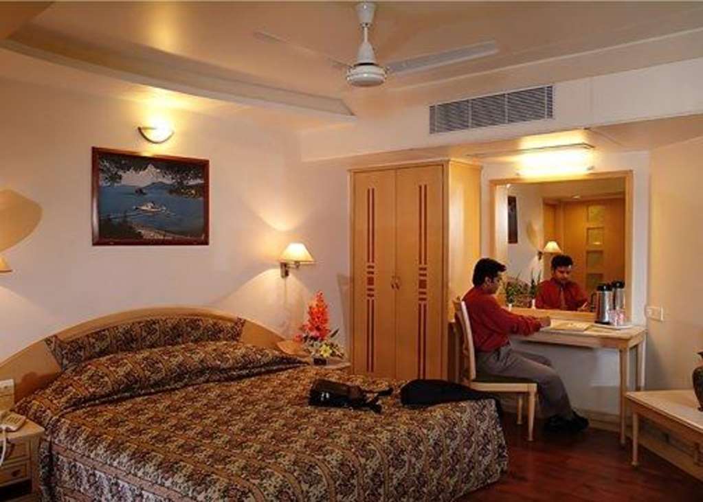 Comfort Inn President Near Ahmedabad Junction Station Ngoại thất bức ảnh